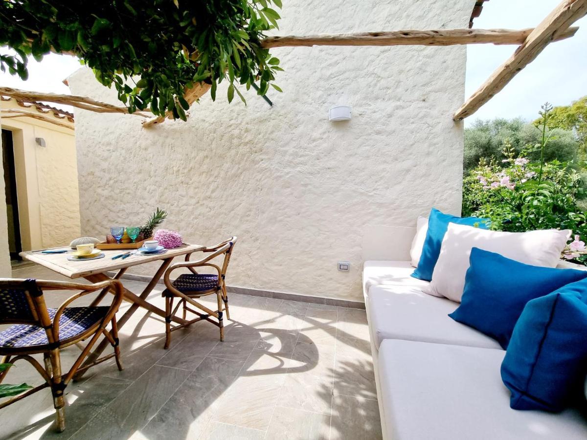 Stazzo San Teodoro Il Ginepro Piscina Condivisa Apartment Exterior photo