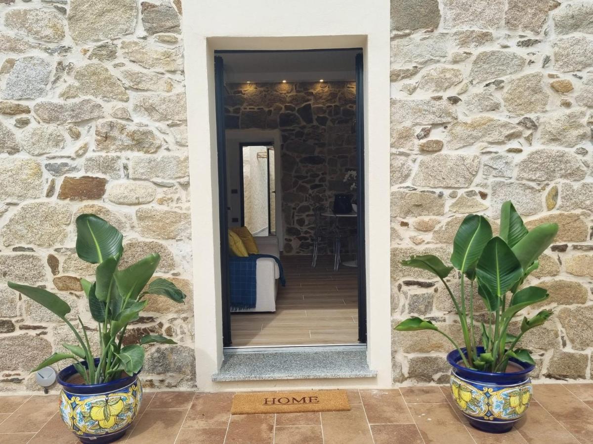 Stazzo San Teodoro Il Ginepro Piscina Condivisa Apartment Exterior photo